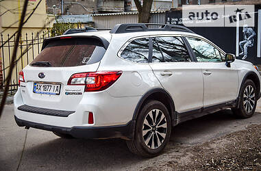 Внедорожник / Кроссовер Subaru Outback 2016 в Харькове