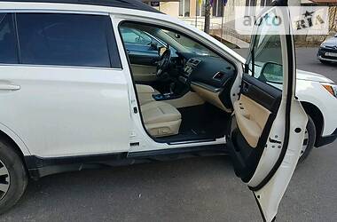 Позашляховик / Кросовер Subaru Outback 2017 в 