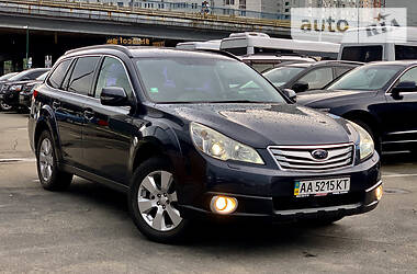 Универсал Subaru Outback 2011 в Киеве