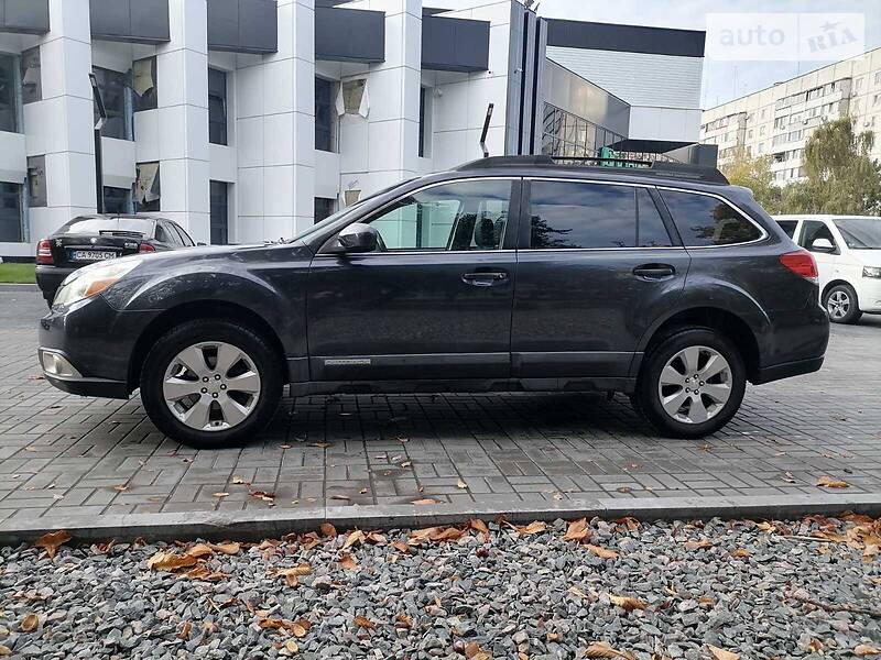 Универсал Subaru Outback 2011 в Черкассах