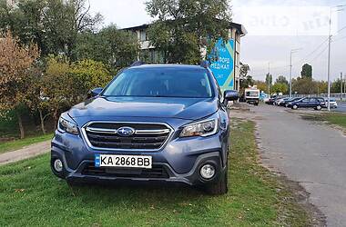 Внедорожник / Кроссовер Subaru Outback 2018 в Киеве
