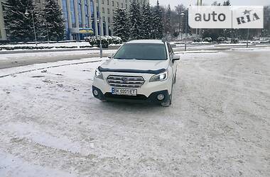 Позашляховик / Кросовер Subaru Outback 2017 в Рівному