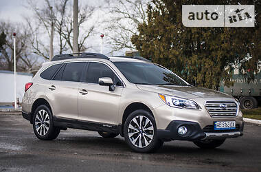 Внедорожник / Кроссовер Subaru Outback 2015 в Днепре