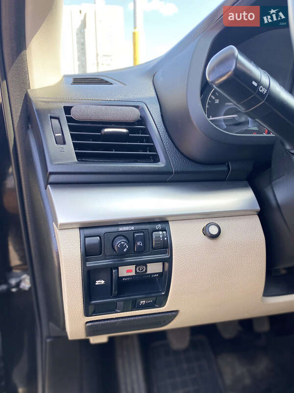 Универсал Subaru Outback 2010 в Днепре