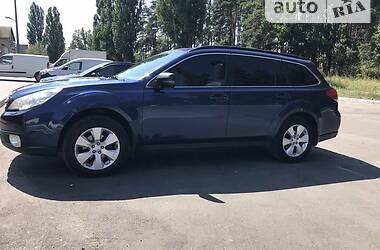 Універсал Subaru Outback 2010 в Києві