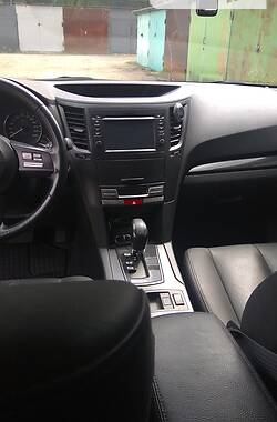 Универсал Subaru Outback 2011 в 