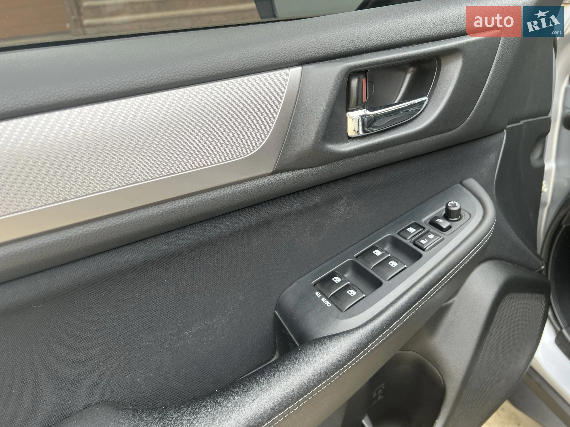 2015 Subaru Outback - мініатюра 11