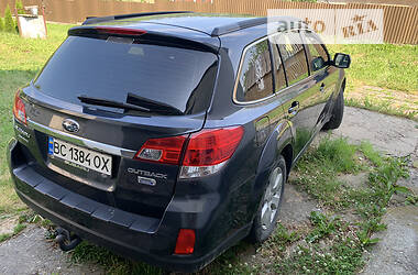 Универсал Subaru Outback 2010 в Одессе