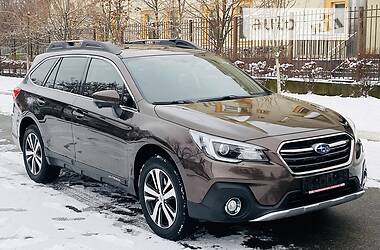 Внедорожник / Кроссовер Subaru Outback 2018 в 