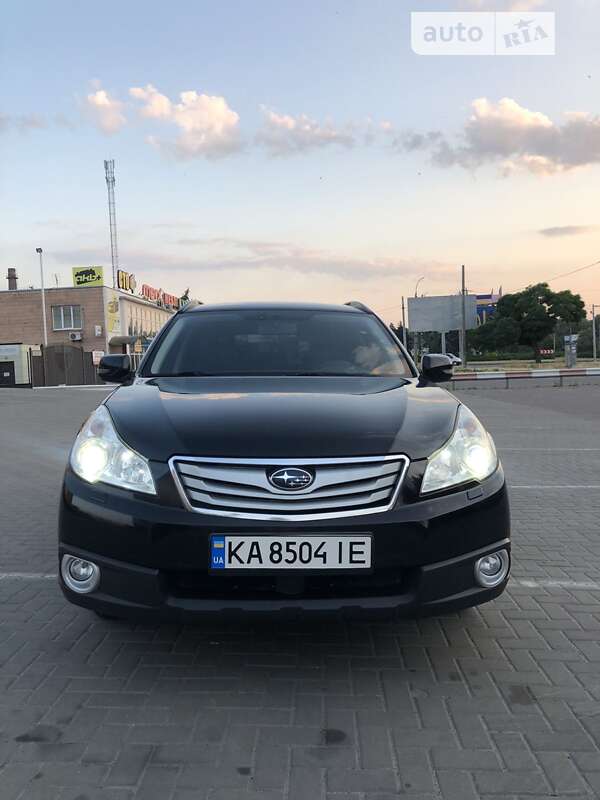 Універсал Subaru Outback 2011 в Черкасах