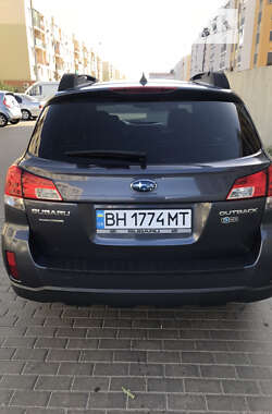 Универсал Subaru Outback 2013 в Одессе