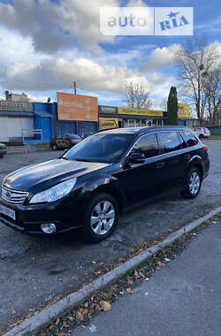 Универсал Subaru Outback 2010 в Киеве