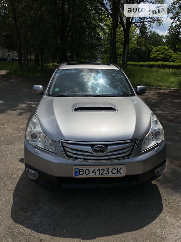Универсал Subaru Outback 2011 в Тернополе