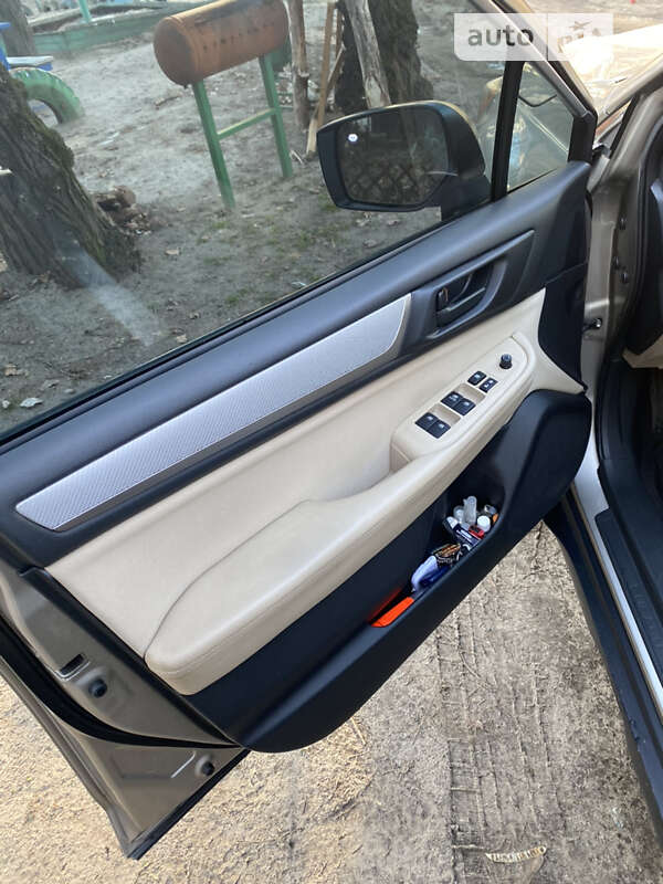 Универсал Subaru Outback 2015 в Днепре