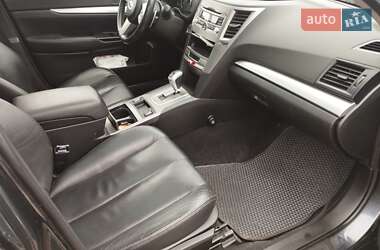 Універсал Subaru Outback 2011 в Житомирі