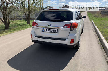 Универсал Subaru Outback 2011 в Киеве