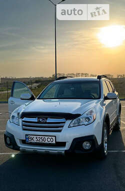Универсал Subaru Outback 2013 в Ровно