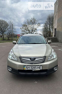 Универсал Subaru Outback 2010 в Обухове