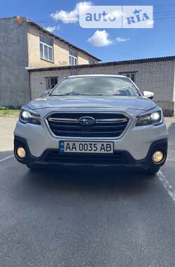 Универсал Subaru Outback 2018 в Киеве