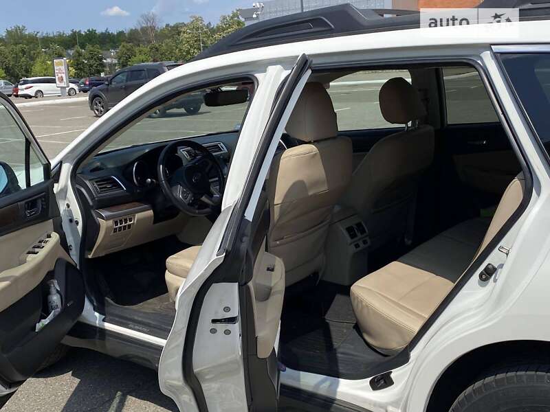 Универсал Subaru Outback 2017 в Киеве