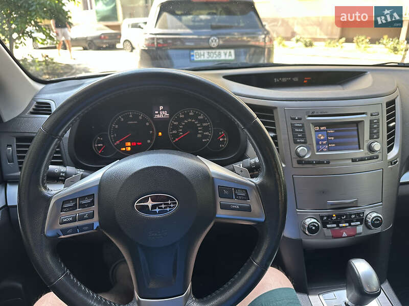 Універсал Subaru Outback 2013 в Одесі