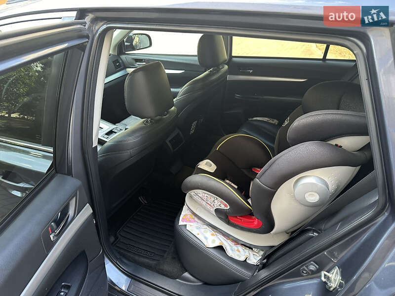 Універсал Subaru Outback 2013 в Одесі