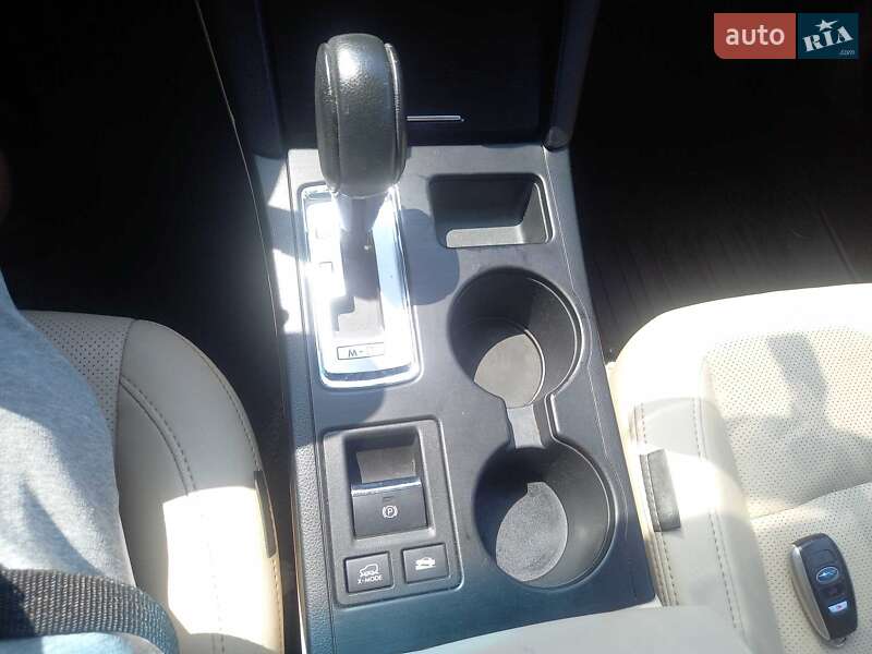 Универсал Subaru Outback 2015 в Черкассах