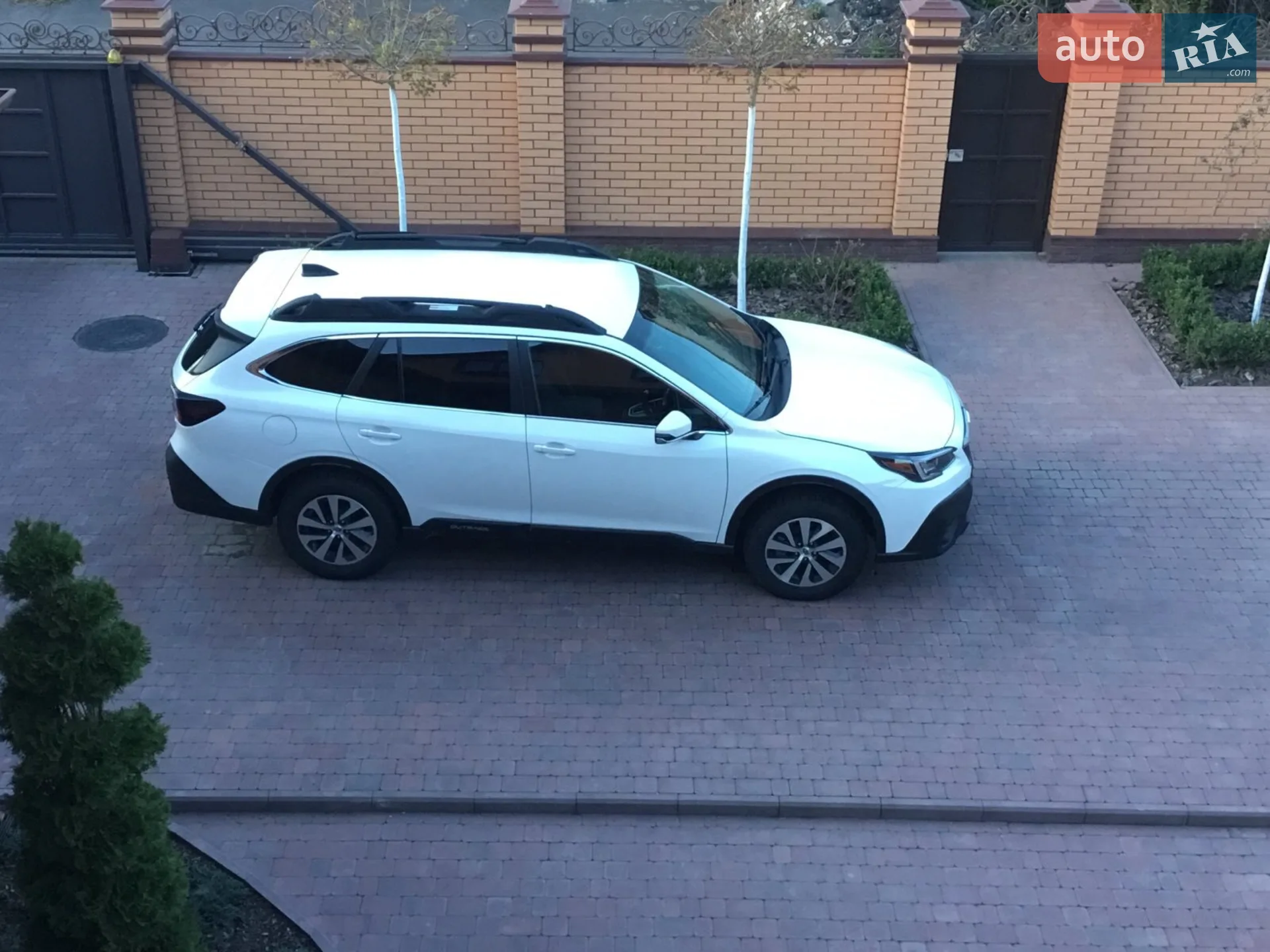 2022 Subaru Outback - мініатюра 2