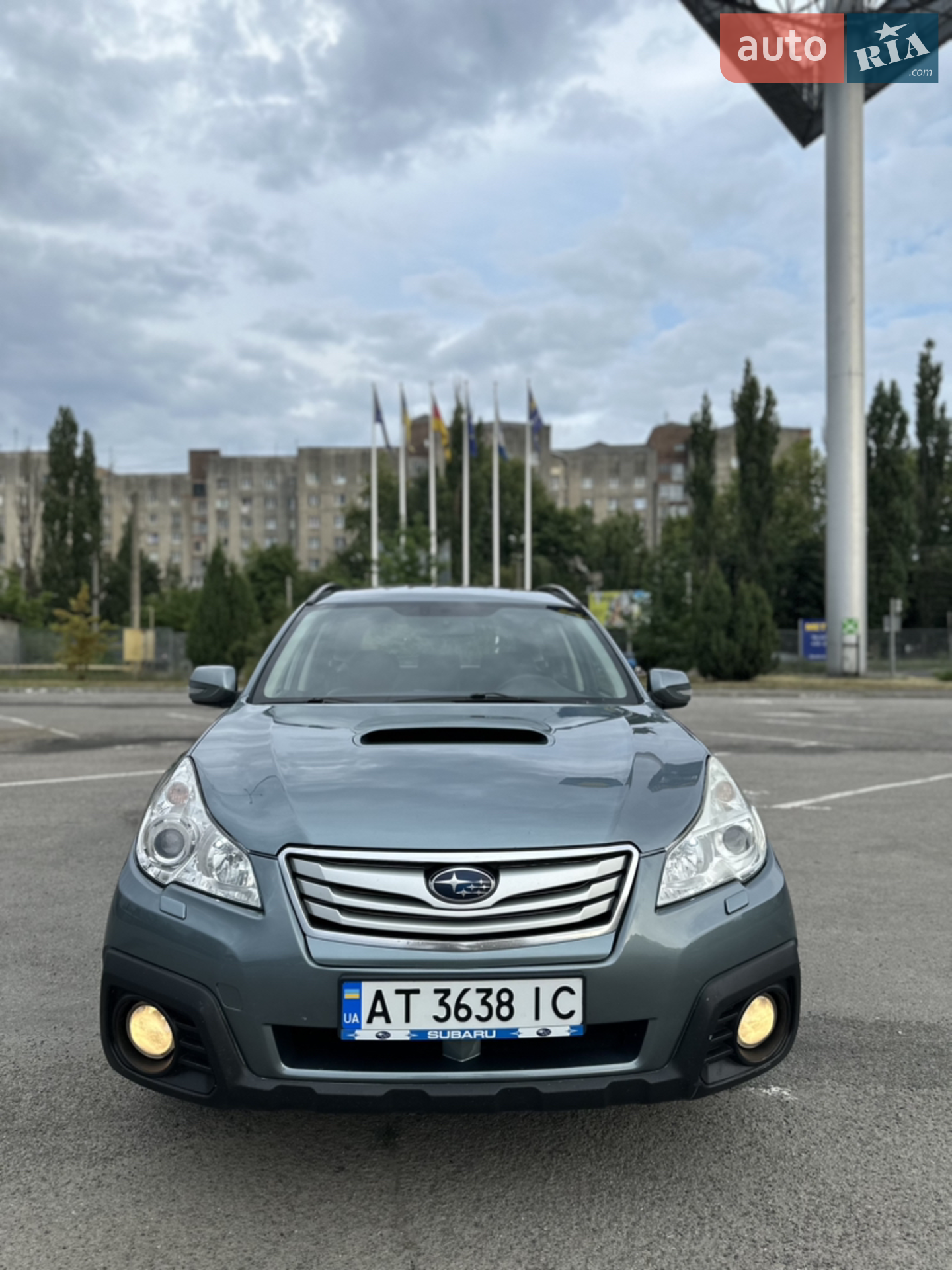 2010 Subaru Outback - мініатюра 2