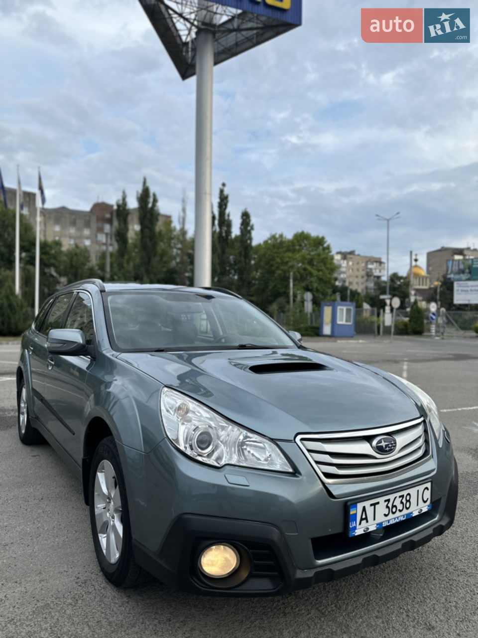 2010 Subaru Outback - мініатюра 8
