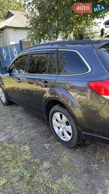 Универсал Subaru Outback 2010 в Киеве