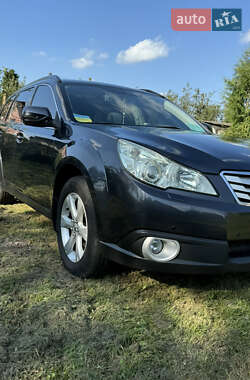 Універсал Subaru Outback 2010 в Львові