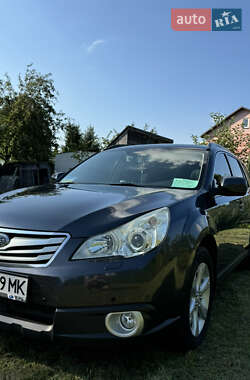 Універсал Subaru Outback 2010 в Львові