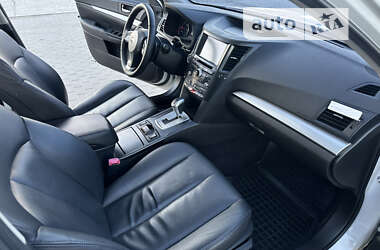 Универсал Subaru Outback 2013 в 