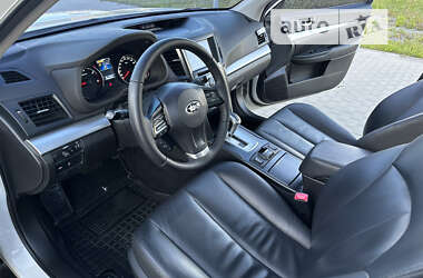 Универсал Subaru Outback 2013 в 