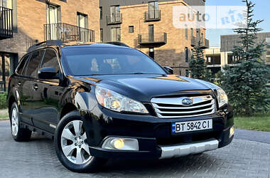 Универсал Subaru Outback 2010 в Ивано-Франковске