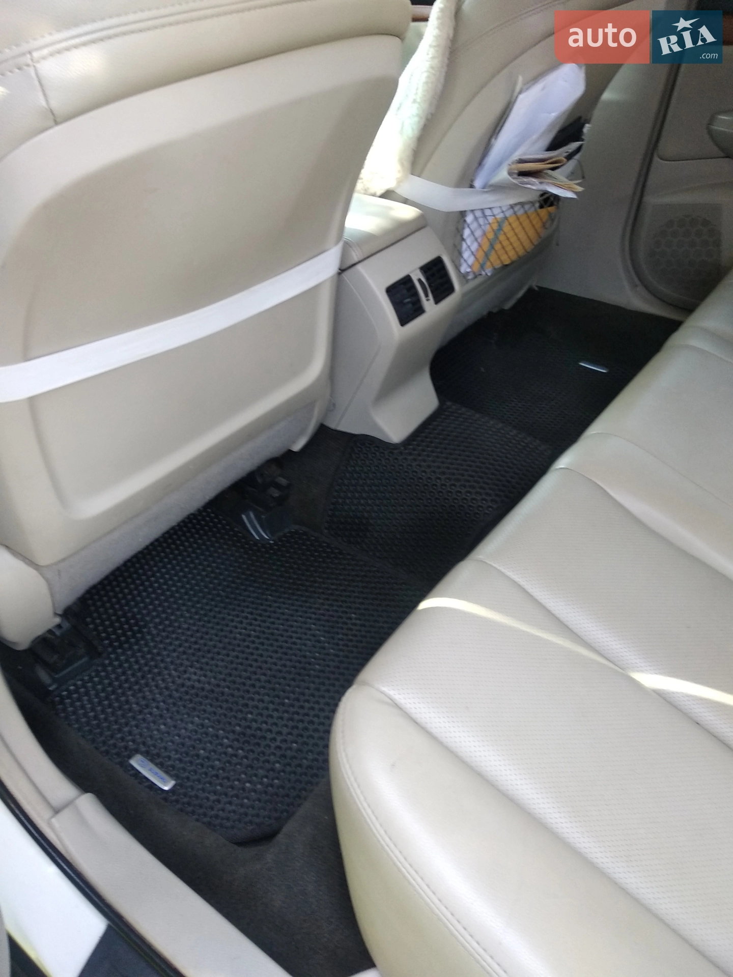 2012 Subaru Outback - мініатюра 16