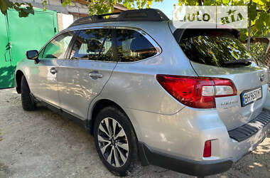 Универсал Subaru Outback 2015 в Окнах