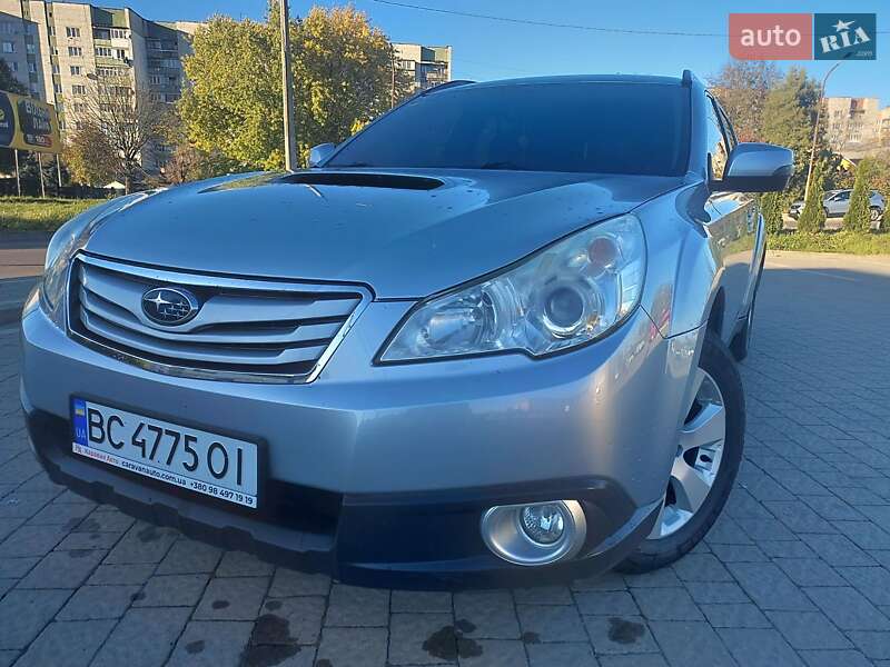 Универсал Subaru Outback 2011 в Дрогобыче