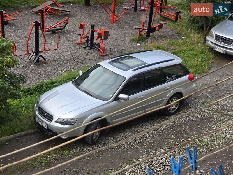 Универсал Subaru Outback 2005 в Рахове
