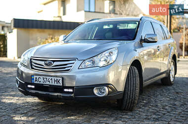 Универсал Subaru Outback 2010 в Львове