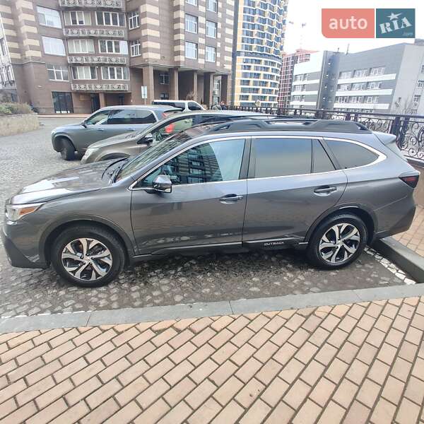 Subaru Outback 2020