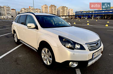 Універсал Subaru Outback 2011 в Києві