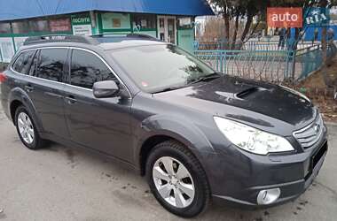 Универсал Subaru Outback 2010 в Киеве