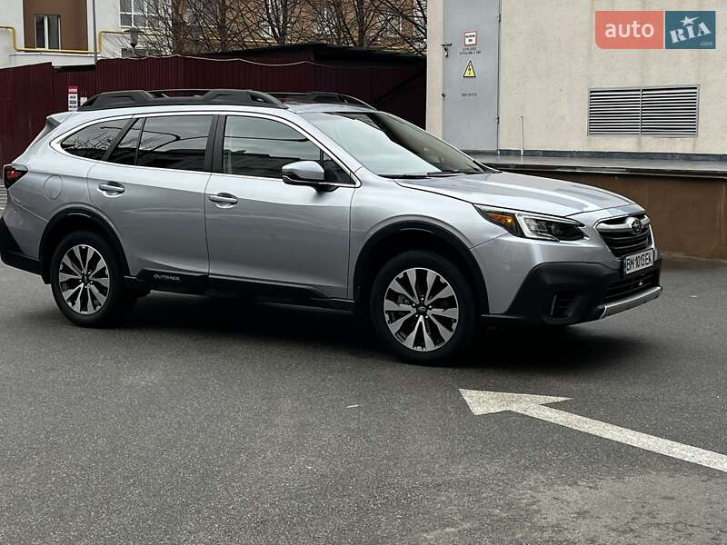 Универсал Subaru Outback 2019 в Киеве