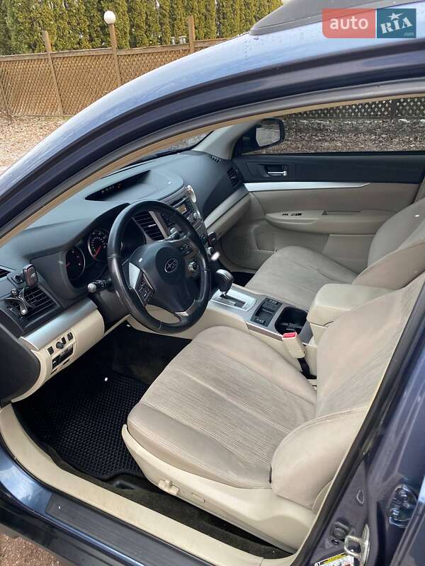 Універсал Subaru Outback 2013 в Києві