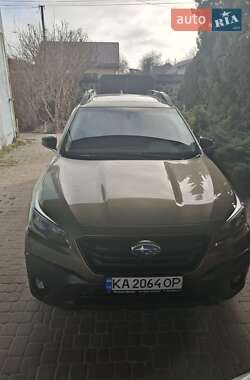 Внедорожник / Кроссовер Subaru Outback 2022 в 