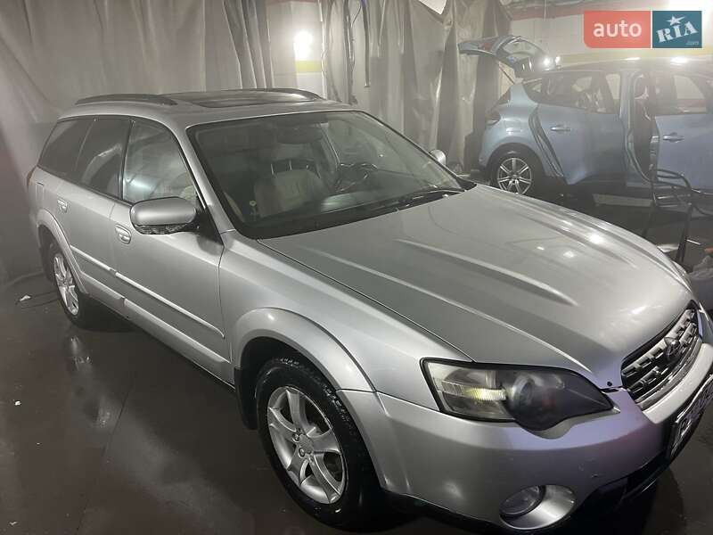 Универсал Subaru Outback 2004 в 