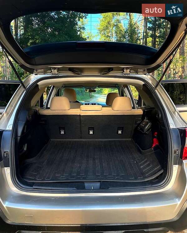 Универсал Subaru Outback 2018 в Киеве
