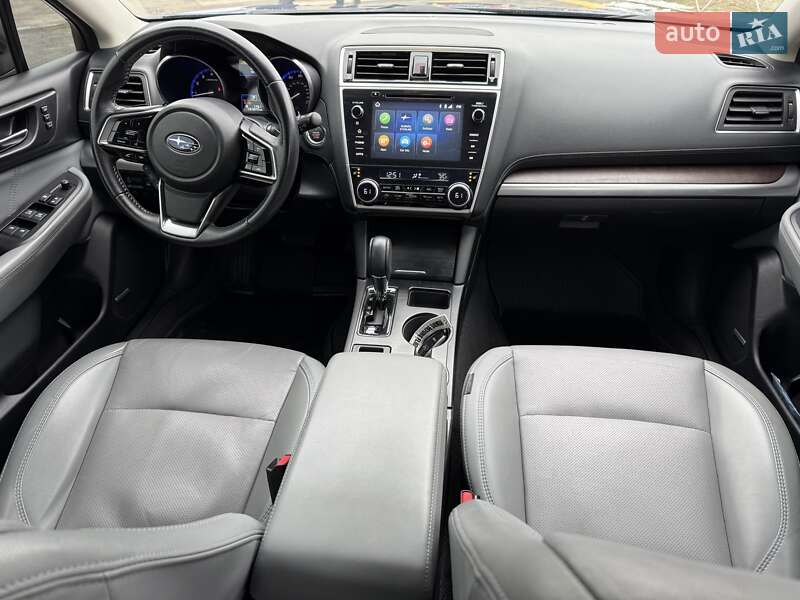 Универсал Subaru Outback 2019 в Киеве